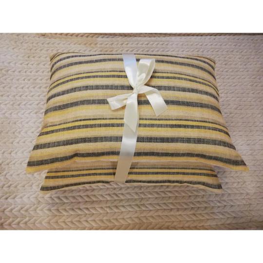 parna diszparna ajandek lakberendezes retro country rusztikus modern sarga barna csikos geometrikus mintas kanape kiegeszito parna varras eskuvoi ajandek (2).jpg